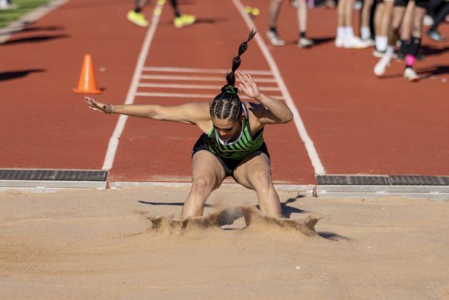 Floydada, Lockney finishers advance in District track meet
