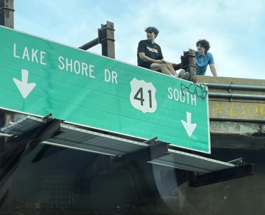 ON THE ROUTE there’s no telling what sights you’ll see—or from which viewpoints.