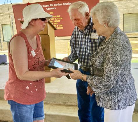 PIONEER COUPLE 2025 At the Floyd County Old Settlers Day May 24, Travis and Geraldine Gentry were honored by the community. | HESPERIAN-BEACON