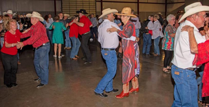 SPOTLIGHT ON 7TH ANNUAL COUNTRY CHRISTMAS BALL