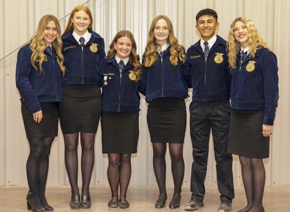for the Plainview District were elected and installed at the December 16 banquet: Scarlet Akins, sentinel (Plainview), Lynnlea Johnson, treasurer (Happy), Caylee Kattner, president (Petersburg), Madison Pyle, vice president (Floydada), Nickolas Cervantes, secretary (Lockney) and Aspen Geter, reporter (Abernathy). CERVANTES PHOTOGRAPHY | STORY AND MORE PHOTOS, PAGE 5
