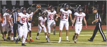 LONGHORNS ROUT COMANCHES as Lockney scored 36 over West Texas’s 21 last week. | CERVANTES PHOTOGRAPHY