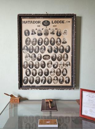 LODGE BRETHREN Inside the Lodge room hangs a depiction of Lodge members circa 1900.