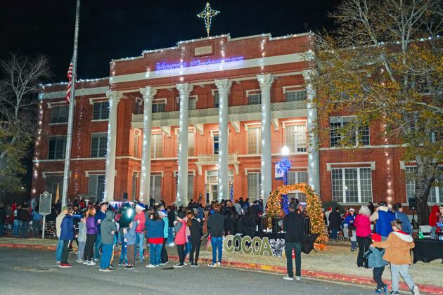 LIGHTING THE WAY The lights on historic Gates Hall come on during Wayland Baptist University’s 2023“Lighting Up Wayland”celebration, which is held annually on the institution’s Plainview campus. | COURTESY PHOTO