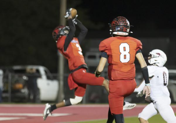 Longhorns roll over Rabbits, 21–2