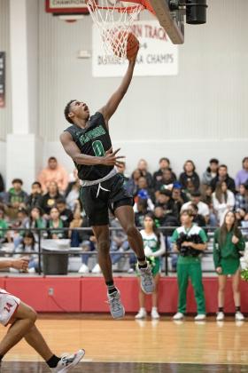 WINDS WIN Floydada Whirlwinds players Abran Castillo, Tyrean Henderson (pictured), Braun Hobbs, Luis Gonzales, and Aiden Trevino scored in double-digits in the team’s win over the Lockney Longhorns January 7. | Cervantes Photography
