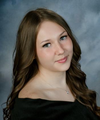 Valedictorian • Makayla Fipps