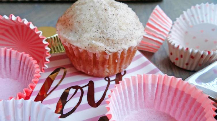 HOME AND HEART Baking anything homemade for our loved ones is the best kind of Valentine gift, straight from the kitchen— the heart of the home. | ANGELINA LARUE PHOTO