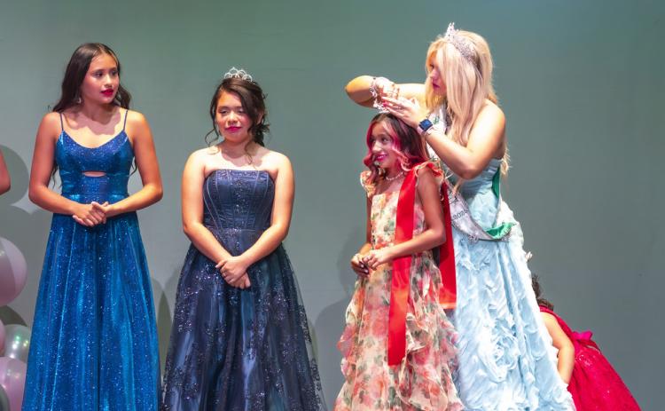 Floyd County royalty: Miss Floydada, Miss Lockney crowned