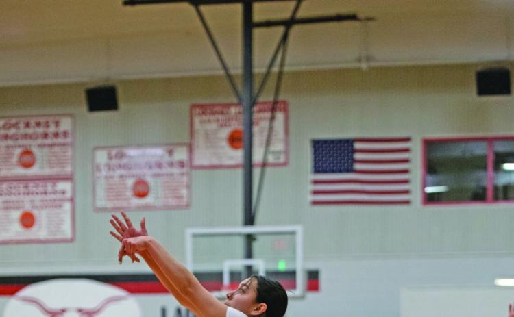 Senayda Bernal, Lady Horns