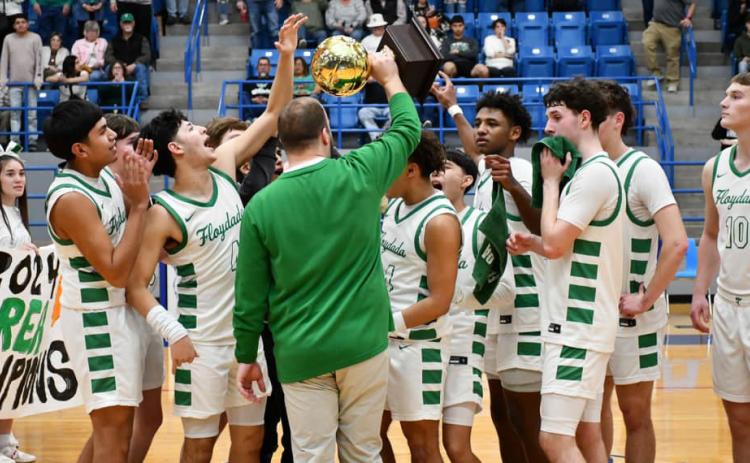 BACK-TO-BACK PLAYOFFWINS TheWhirlwinds opened the postseason last week by racing past Bovina 79-39 in the bi-district round. Things were a little tougher a few days later in an area game against Wheeler, but Floydada held on to silence Wheeler 86-75. | FLOYDADA YEARBOOK STAFF PHOTOS