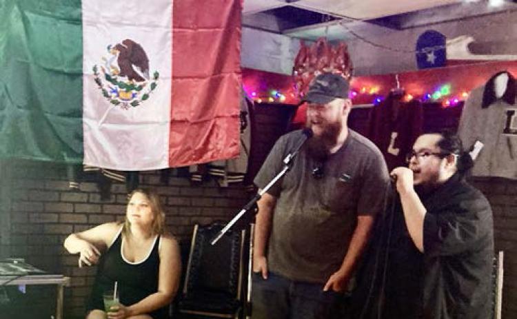 Lockney’s Old Maroon Saloon kicks off karaoke night