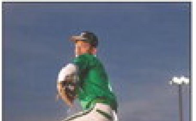 MANNY DE LA FUENTE, SENIOR DISTRICT MVP