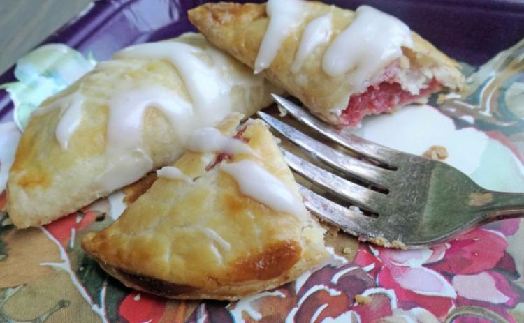 Cranberry Curd Hand Pies a flavorful Thanksgiving twist
