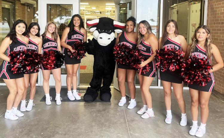 NEW SCHOOL YEAR Lockney cheerleaders and mascot welcomed the teachers back to school earlier this week to get the new school year off to a good start. | COURTESY PHOTO