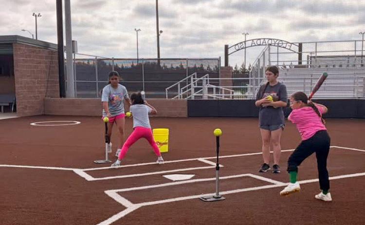 SPOTLIGHT ON LADY WINDS SOFTBALL CAMP
