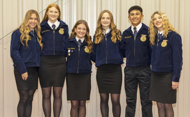 DISTRICT FFA LEADERS for the Plainview District were elected and installed at the December 16 banquet: Scarlet Akins, sentinel (Plainview), Lynnlea Johnson, treasurer (Happy), Caylee Kattner, president (Petersburg), Madison Pyle, vice president (Floydada), Nickolas Cervantes, secretary (Lockney) and Aspen Geter, reporter (Abernathy). CERVANTES PHOTOGRAPHY