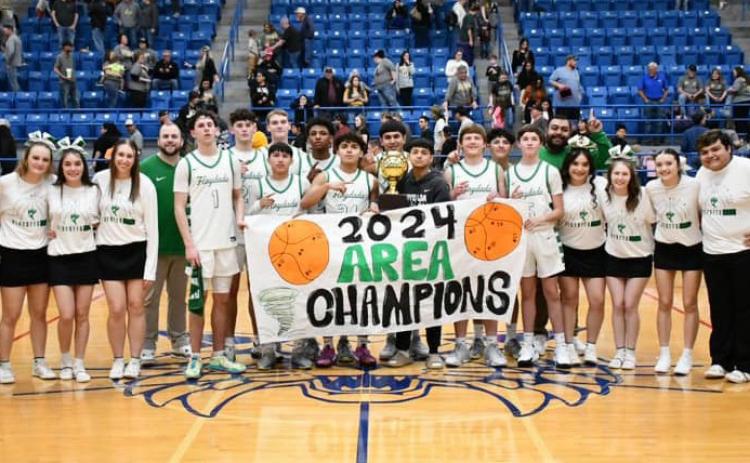 AREA CHAMPIONS Tuesday evening the Whirlwinds were to play Farwell at Lubbock Christian University for the Regional Quarterfinals. They won the Area championship last week defeating Wheeler 86-75. | FLOYDADA YEARBOOK PHOTO