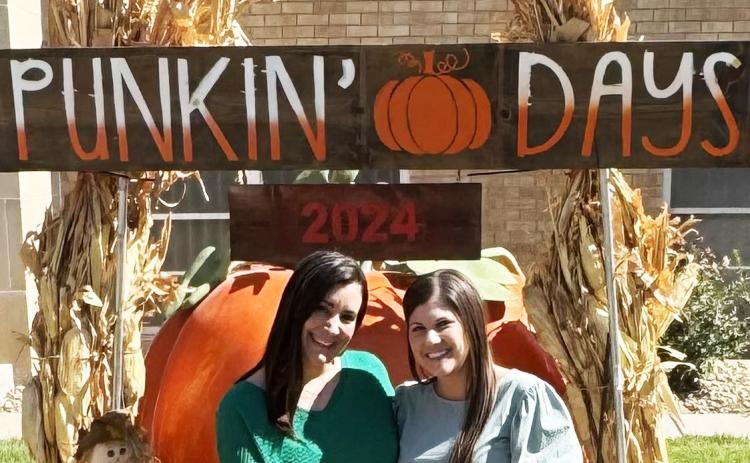 HAVE PUNKIN’ DAY! Stopping to enjoy a photo session were longtime friends Heather McClellan of Lubbock (left) and Britney Griffin of Lago Vista, Texas. Both attended Texas Tech University in Lubbock and were sorority sisters. Britney was in Lubbock visiting for the weekend and they decided to come to Floydada to see what Punkin’ Days was all about. This was their first ever visit to the festival! | HESPERIAN-BEACON