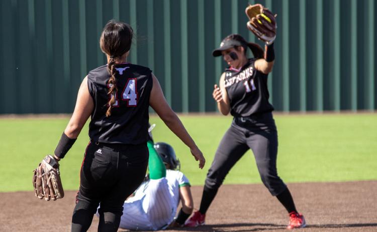 Longhorns and Lady Horns play games against Floydada