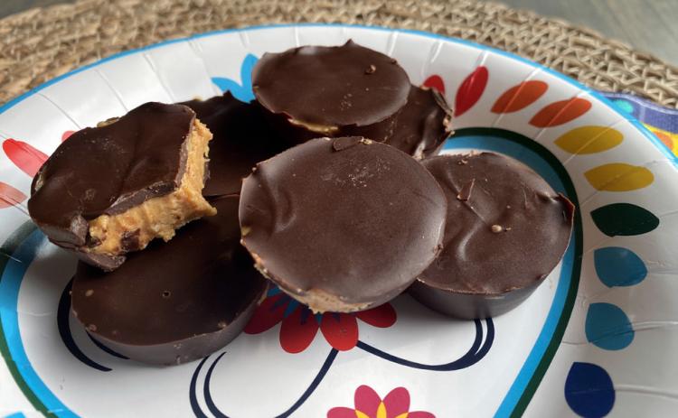 THESE PEANUT BUTTER CUPS can be achieved in minutes with only three ingredients. | ANGELINA LaRUE PHOTO