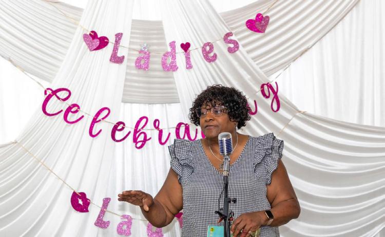 LADIES NIGHT keynoter Pauline Cooper, business owner of Smokin’ Hot Salsa, shared her story with attendees at the 5th annual Ladies Night, sponsored by the Serrato Sisters in downtown Floydada. | JIMENEZ PHOTOGRAPHY