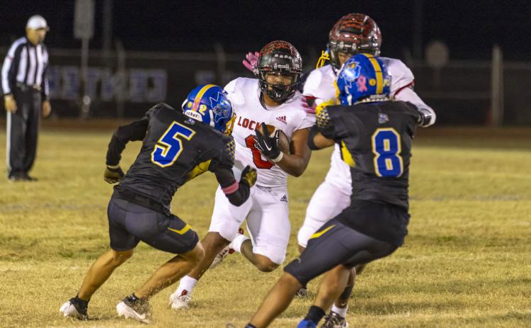 OWLS OVER HORNS Lockney clings to playoff hopes if they succeed against Crosbyton next week. More photos from last Friday’s game, page 5. | CERVANTES PHOTOGRAPHY